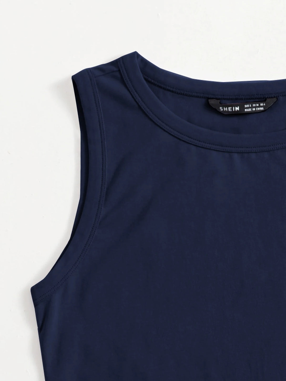 EZwear Women's Solid Color Round Neck Sleeveless Simple Top, Casual For Everyday Wear