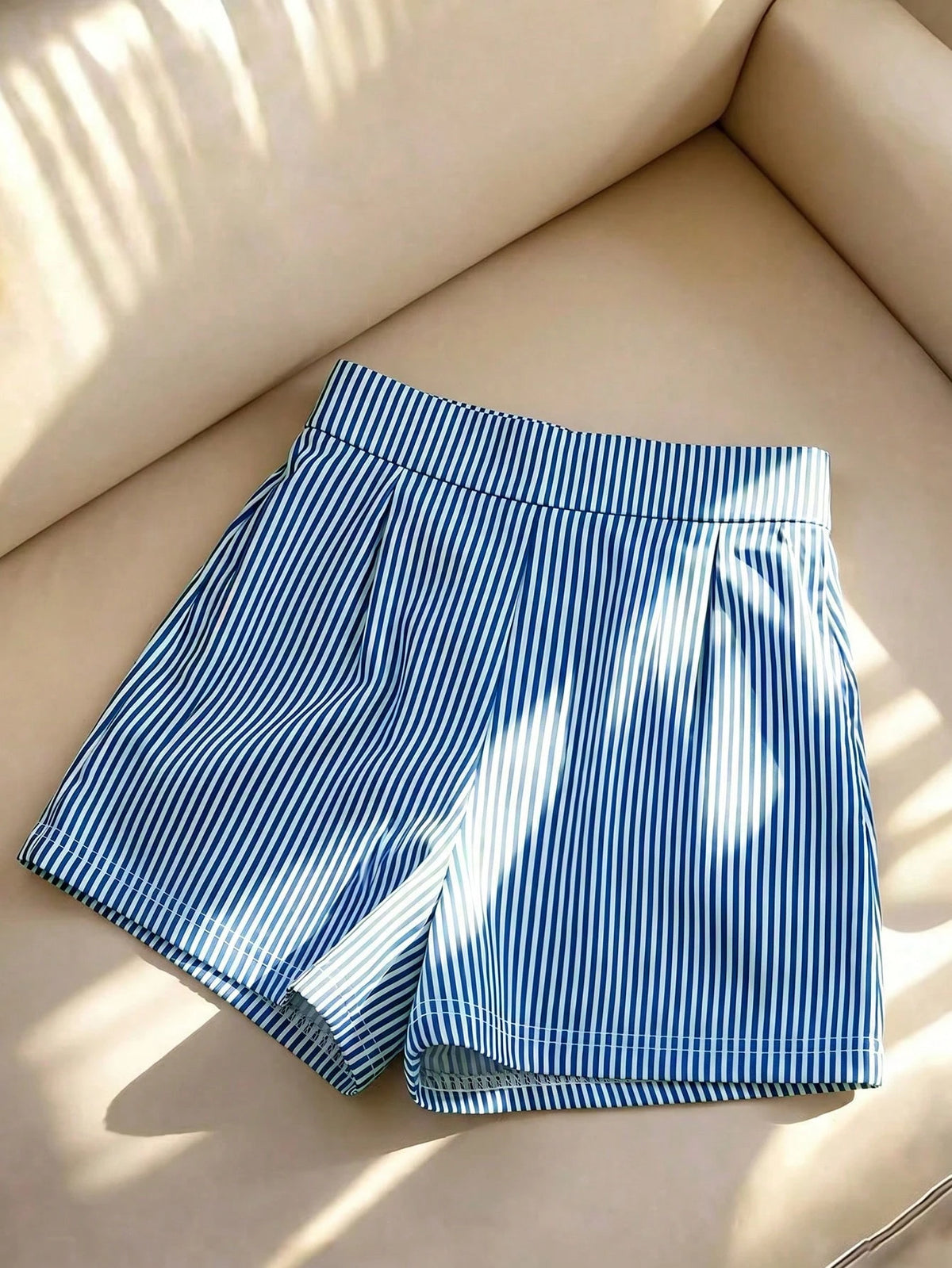 Franclia 2pcs/Set Women's High-End Striped Ruffle Button-Up Blouse & Shorts,Sleeveless Top,Navy And White,Summer,Casual,Vacation,Holiday,Y2K Beach Outfit