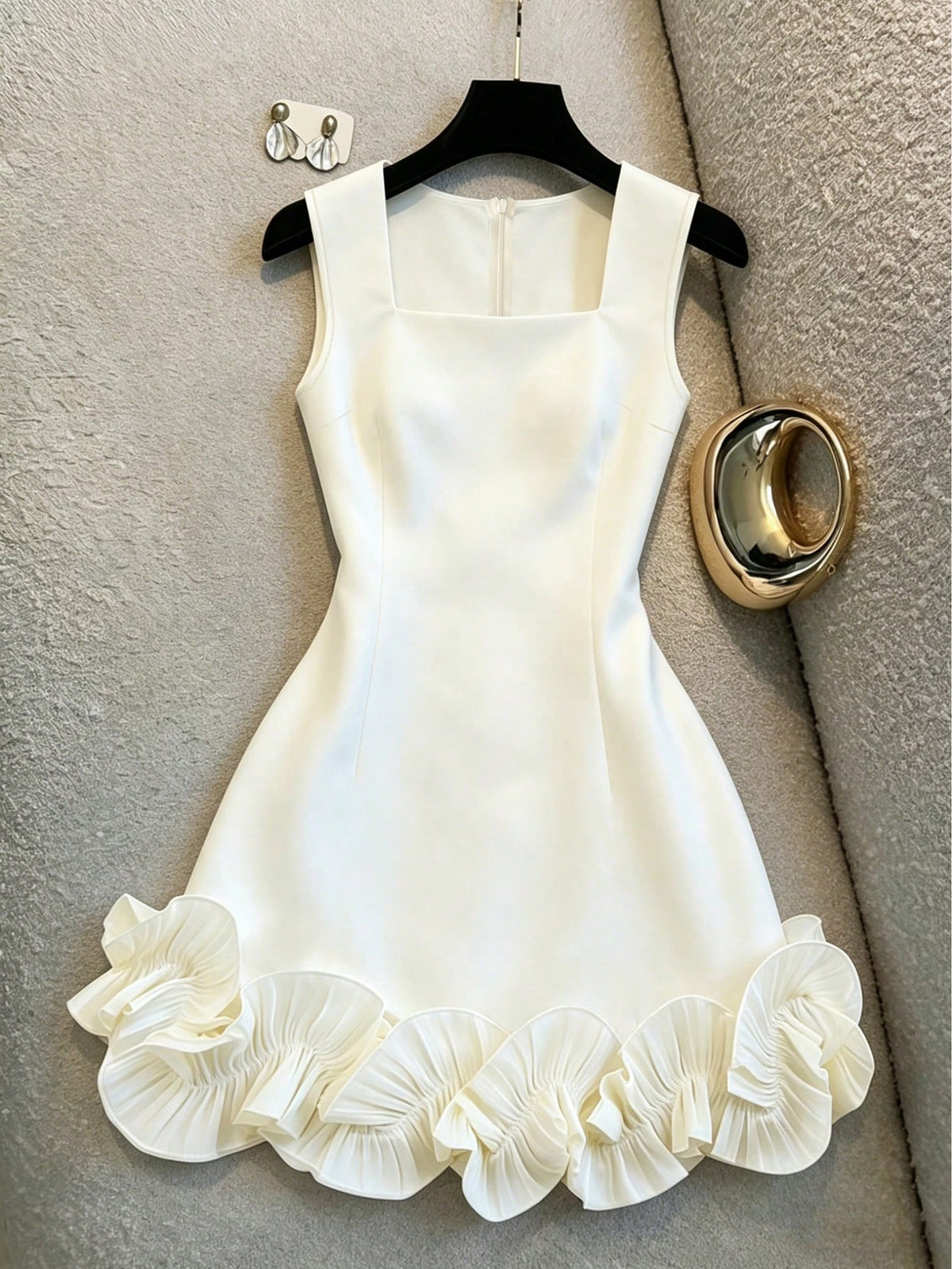 Franclia Elegant White Summer Square-Neck Sleeveless Dress With Ruffles,Perfect For Bar Party,Wedding Guest,Graduation,Office Wear,Stylish Double-Layered Vest