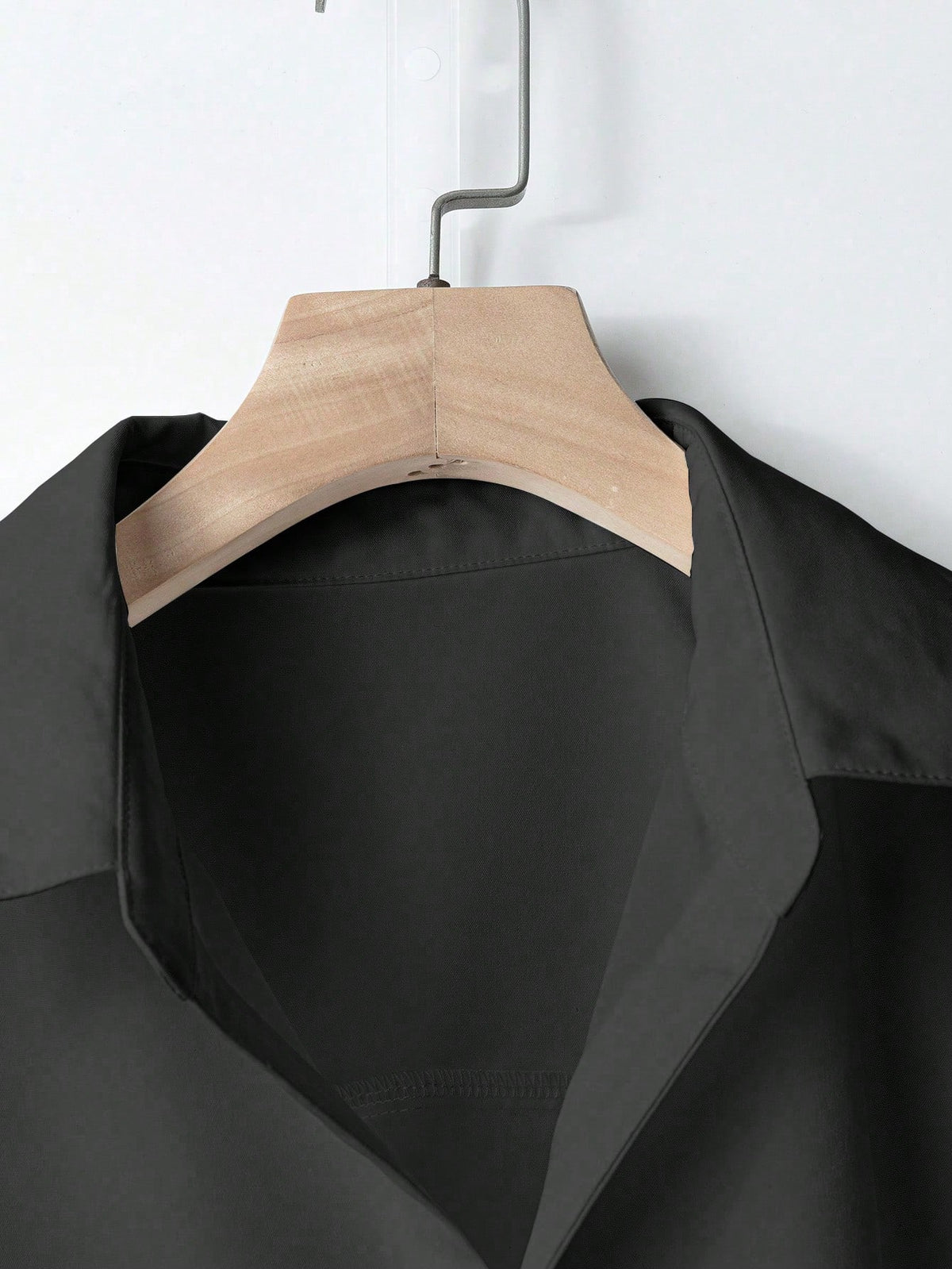 Franclia Fashionable High-End French Design Loose Batwing Sleeve Lapel Collar Women Shirt, Black Blouse
