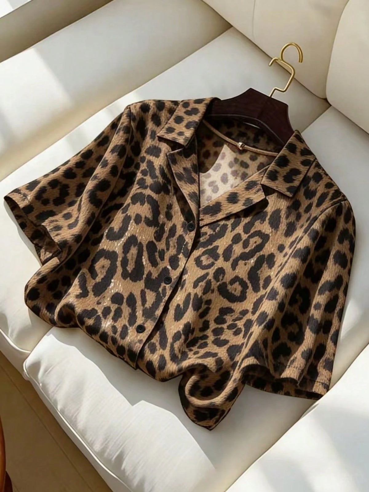 Franclia Women's Brown Leopard Print Short Sleeve Shirt,Summer Casual Vacation Collared Blouses,Elegant Versatile Solid Color Tops,Outdoor Dressing Jacket