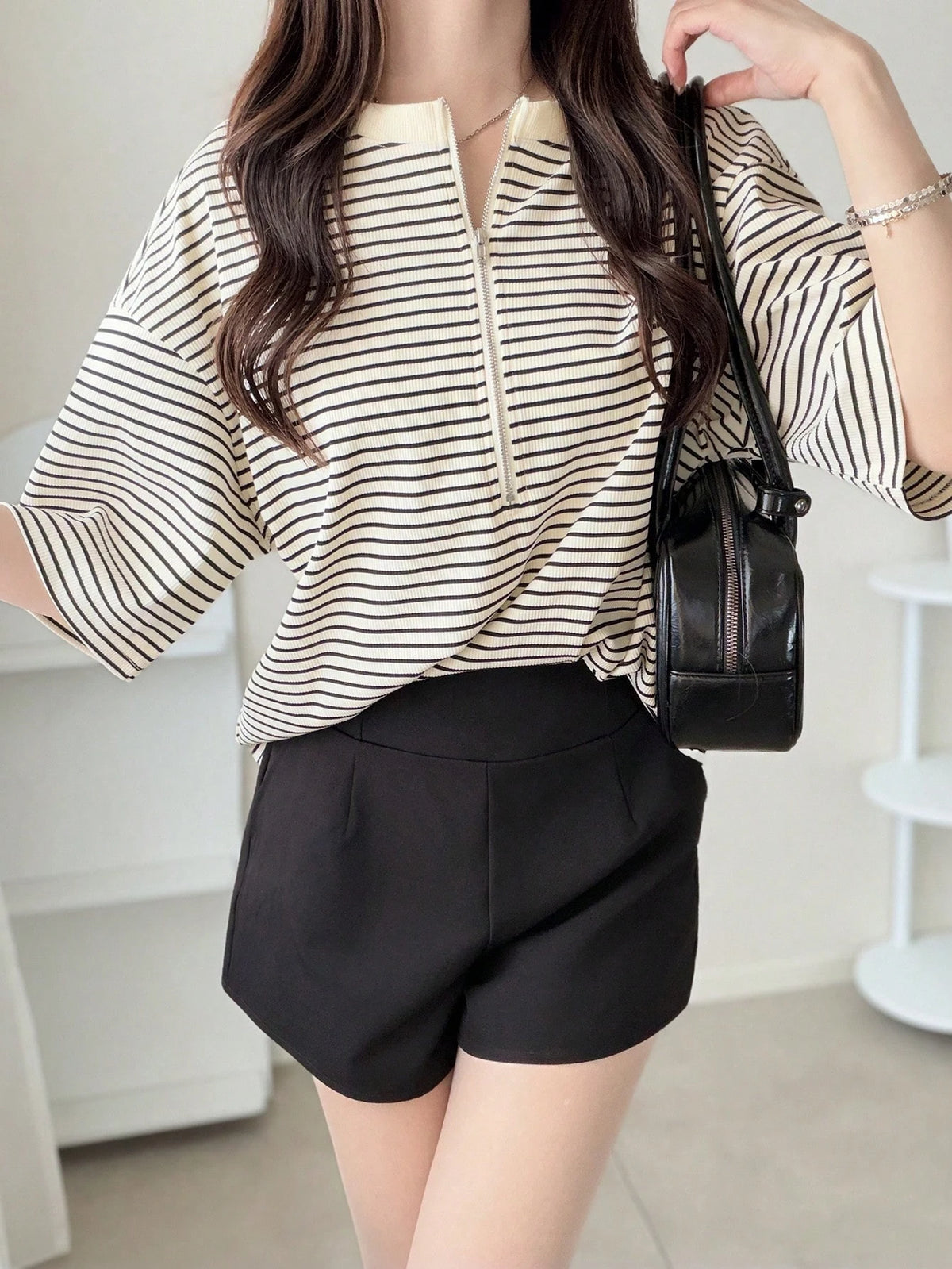 FRIFUL Women's Wavy Striped Loose Contrast Trim Short Sleeve T-Shirt, Summer Casual Wear