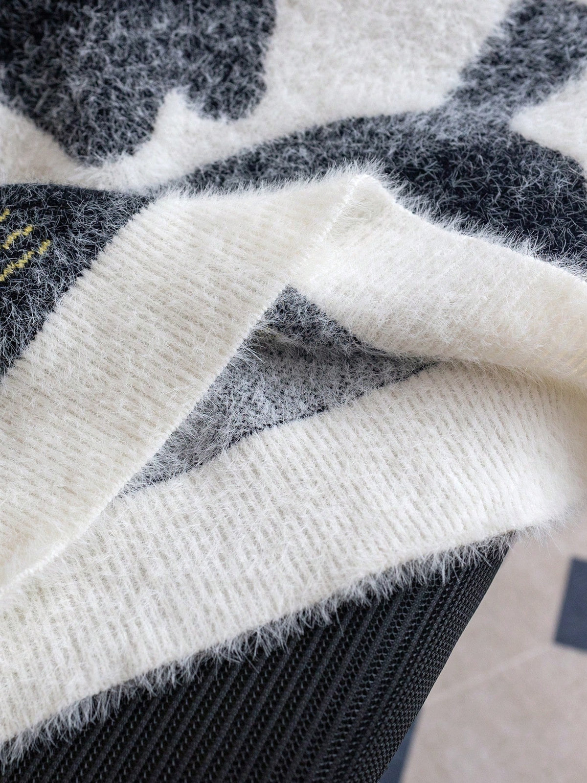 Girls' Cute Cat Pattern Faux Fur Knit Pullover Sweater, Suitable For Casual Everyday Wear, Spring/Autumn/Winter