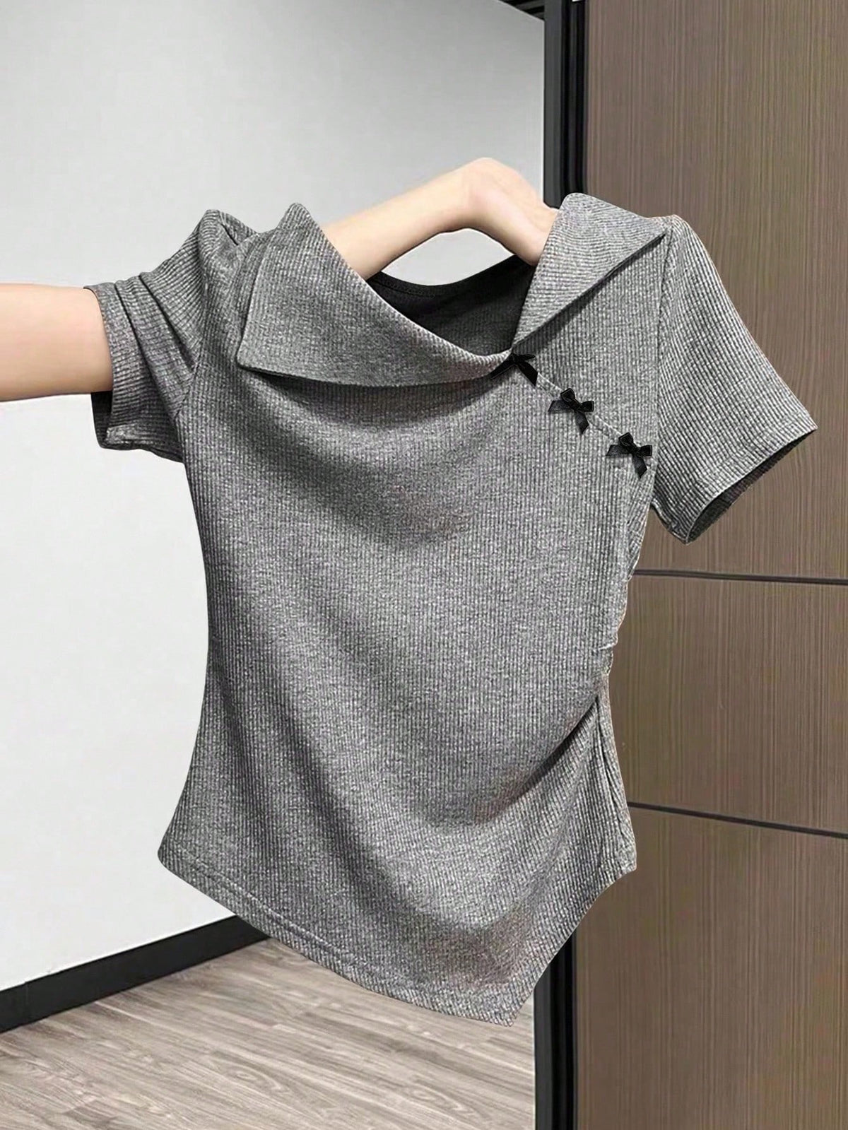 GlowEve Women's Summer Asymmetrical Shoulder Short Sleeve T-Shirt With Bow Decor