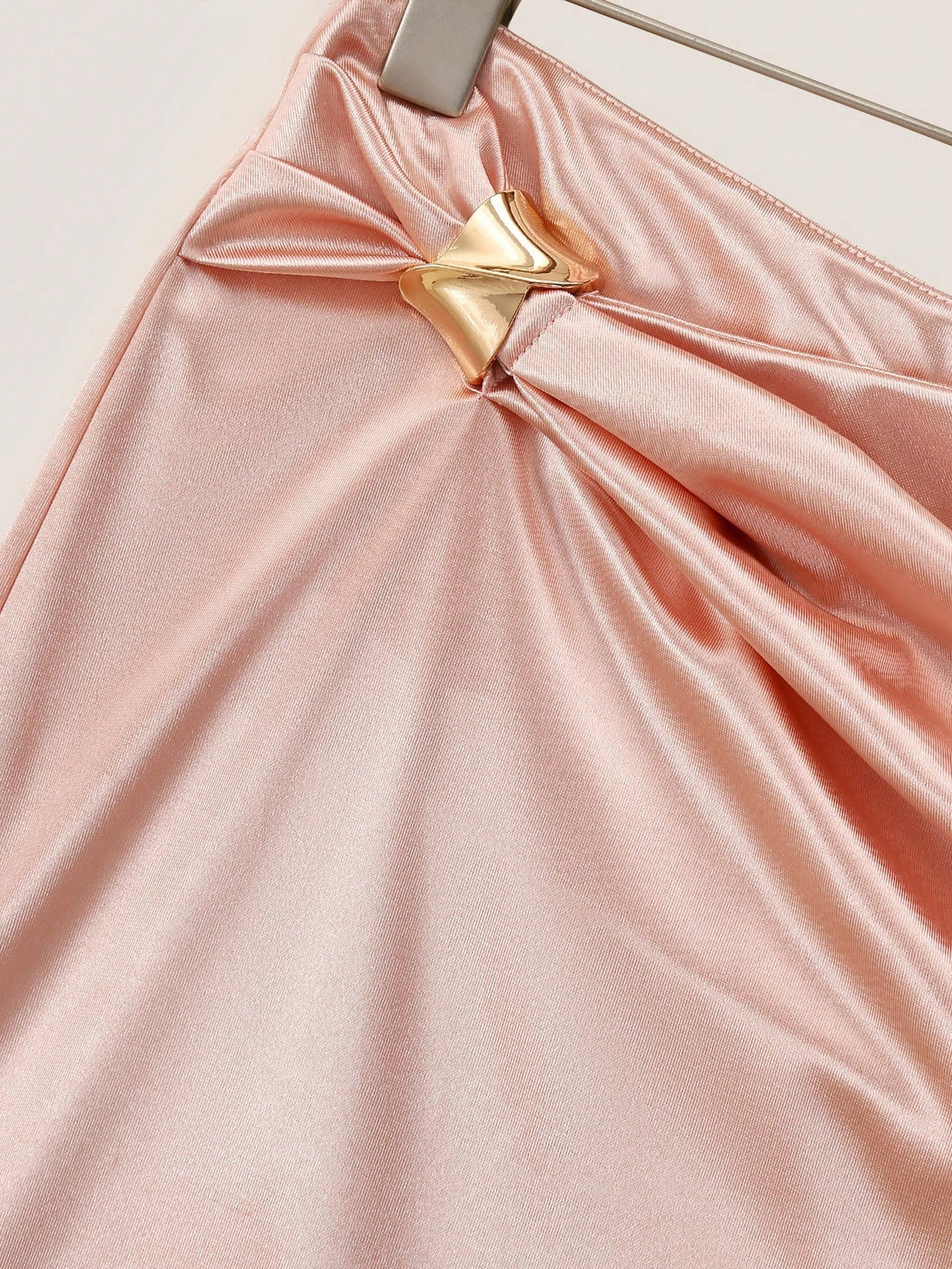 GlowEve Women Summer Dusty Pink Smooth Satin Fitted Pencil Skirt,Metal Waist Buckle Decor,Winter Elegant Party Bodycon Skirt,Business Office Attire,Urban