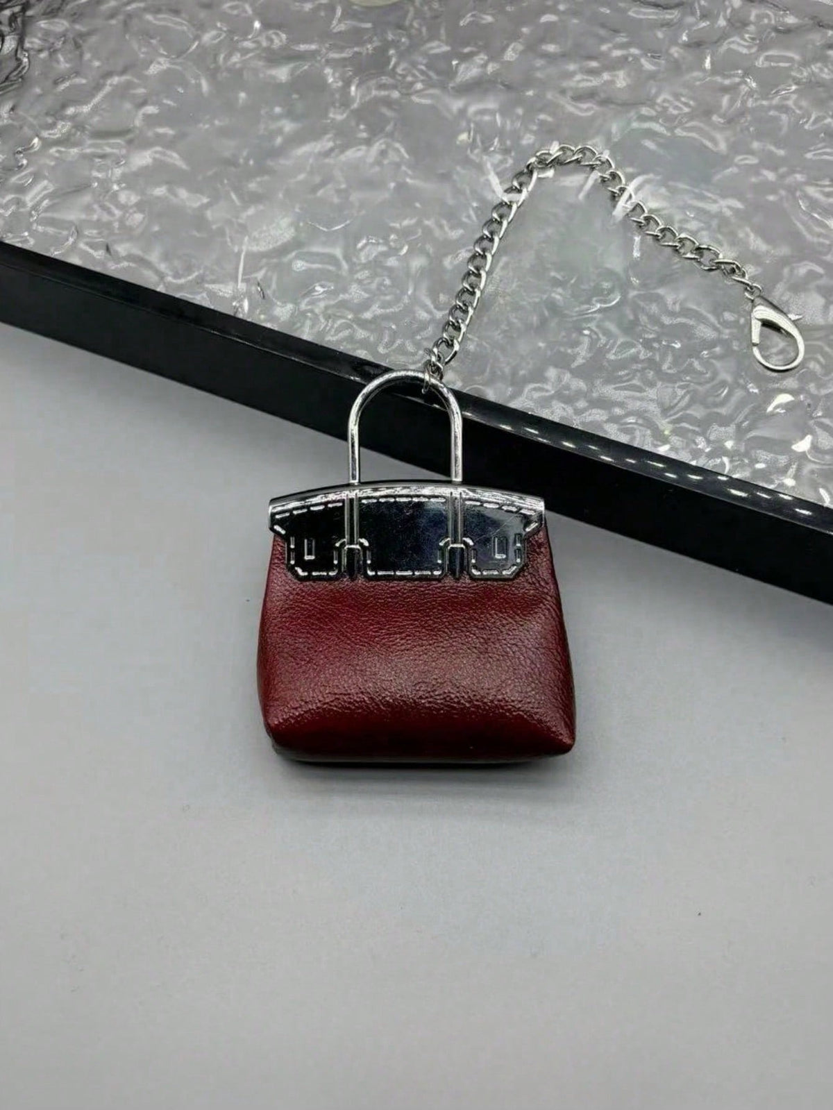 HAILIAN Minimalist Women Mini Bag Charm Keychain, Delicate Shell Bag Pendant, Couple Gift, Bridesmaid Gift, Multiple Colors Available