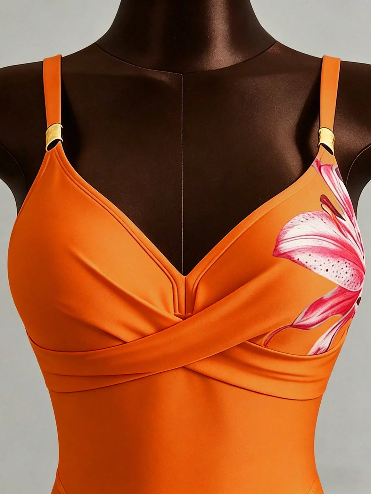Hot Selling Spring/Summer Beach Vacation Adjustable Strap Metal Accessory Floral Print Swimsuit 2 Pieces Set (Strap + Triangle Bottoms)