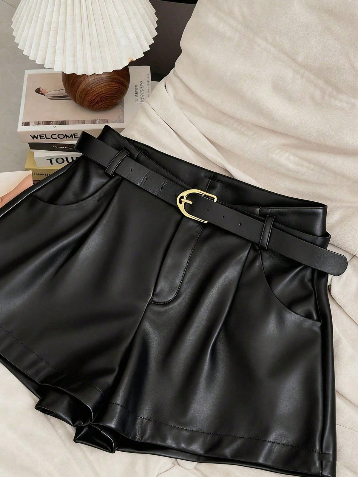 INAWLY Women's Pocket PU Leather Fashionable Versatile Commuting Party Shorts