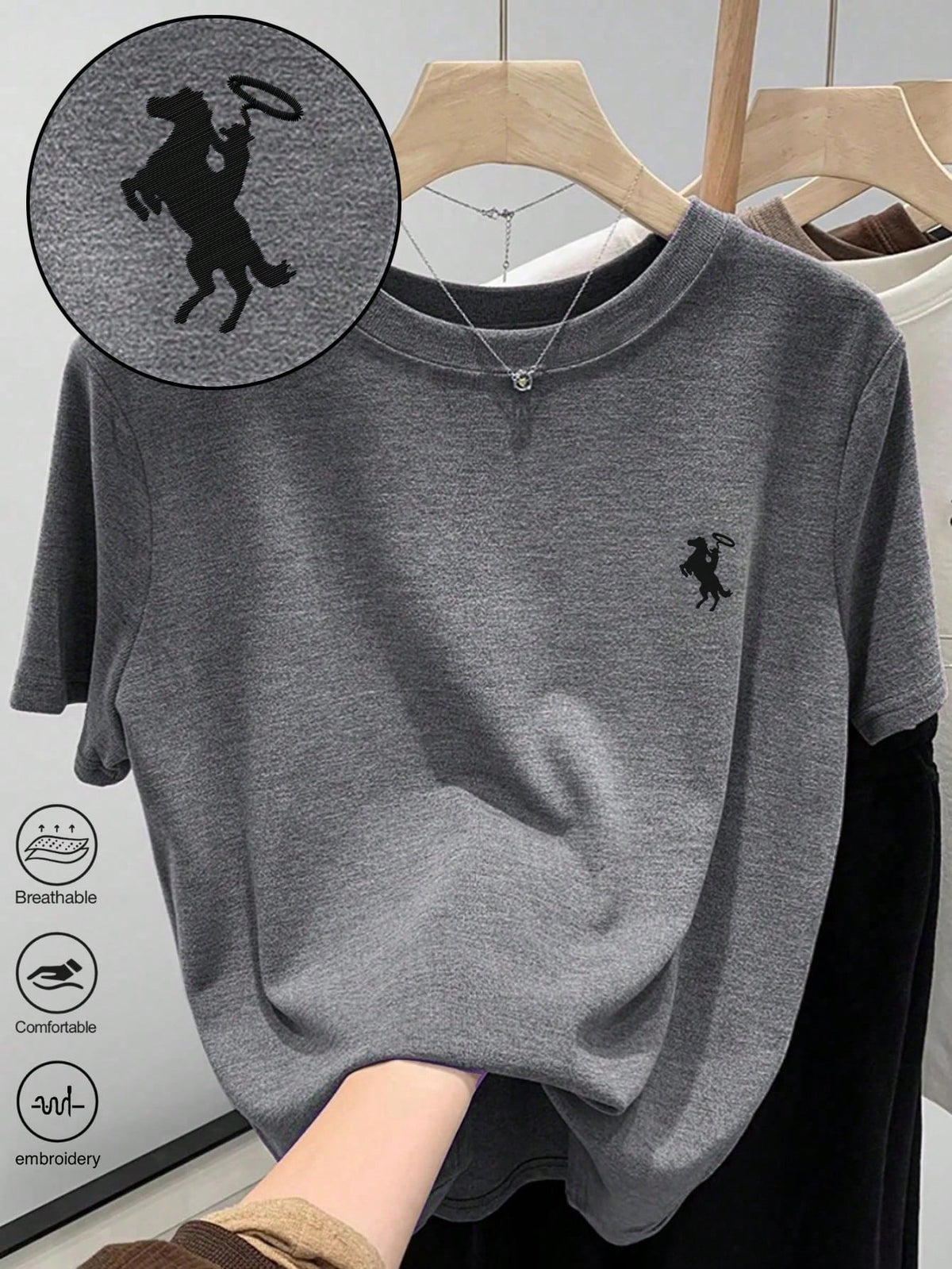 INAWLY Women's Round Neck Knight Embroidery Print T-Shirt- Round Neck Casual Top- Lightweight T-Shirt Suitable For All Seasons