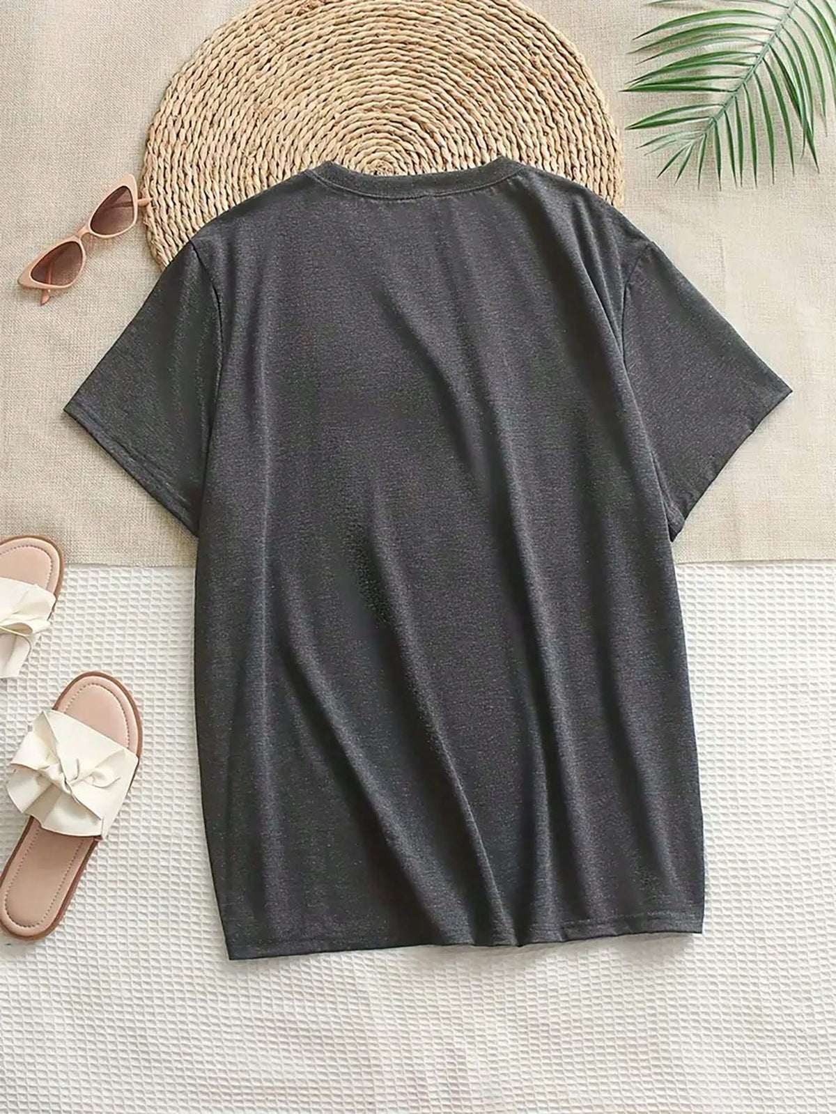 INAWLY Women's Round Neck Knight Embroidery Print T-Shirt- Round Neck Casual Top- Lightweight T-Shirt Suitable For All Seasons