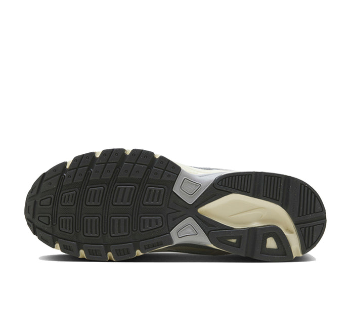 Nike Initiator "Light Bone Smoke Grey"