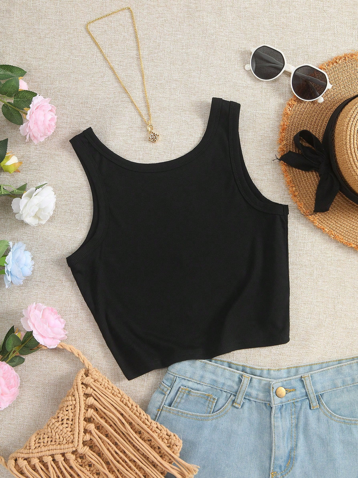 IslaSuriya Daisy Embroidered Women's Round Neck Camisole