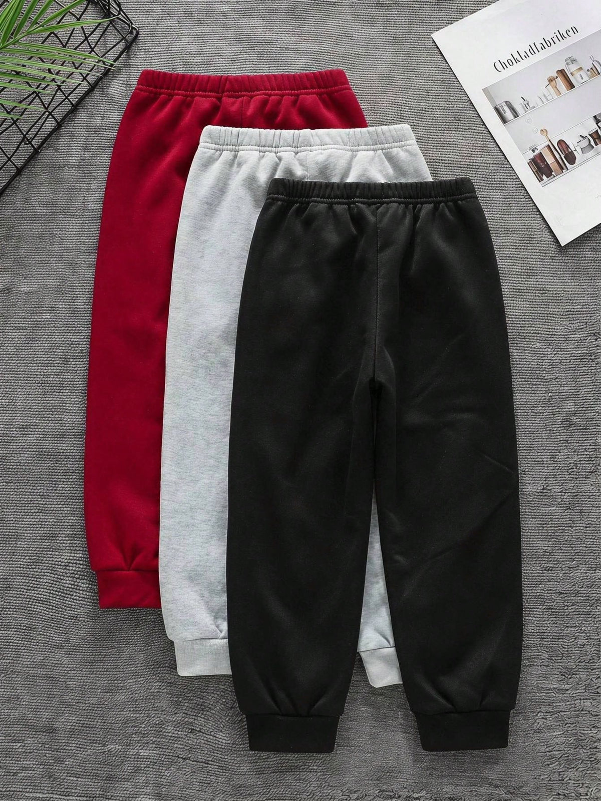 Kids Young Boy Casual Minimalist Tree Pattern Crew Neck Short Sleeve T-Shirt And Shorts 2pcs-Piece Set, Suitable For Spring, Summer And Autumn