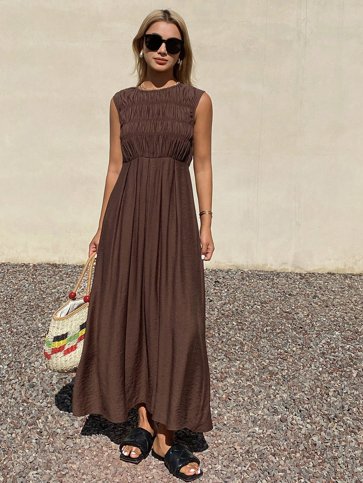 Livesso Summer Elegant Party Holiday Round Neck Sleeveless Waist-Cinching Solid Color Women's Midi Dress