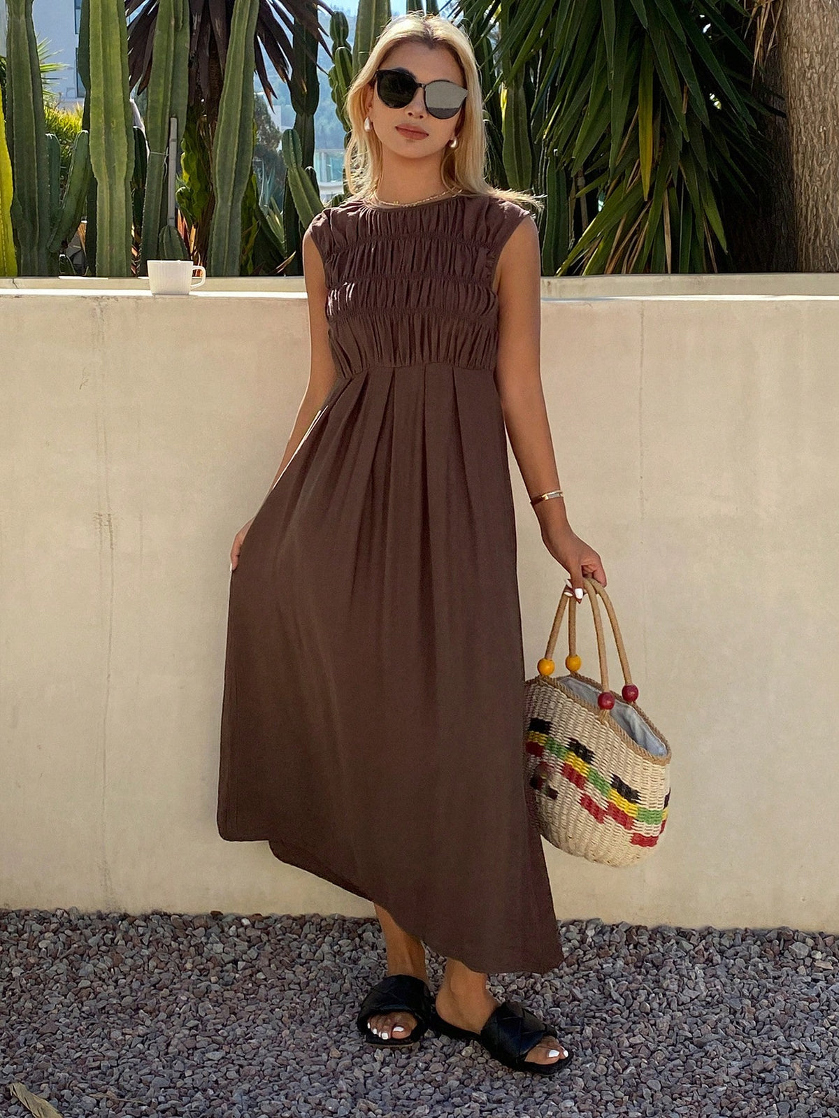 Livesso Summer Elegant Party Holiday Round Neck Sleeveless Waist-Cinching Solid Color Women's Midi Dress