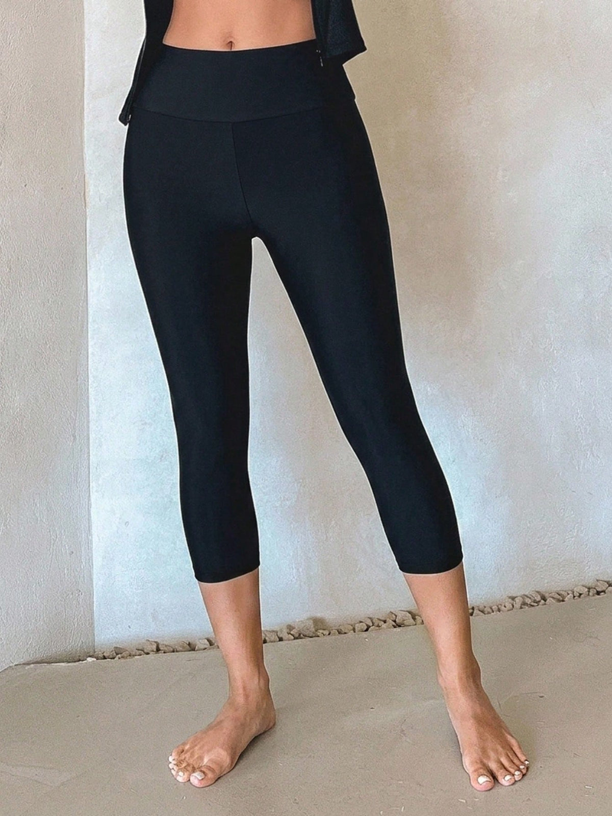 Livesso Women's Solid Color High Waist Capris Swimwear Bottoms, Suitable For Summer Vacation And Beach