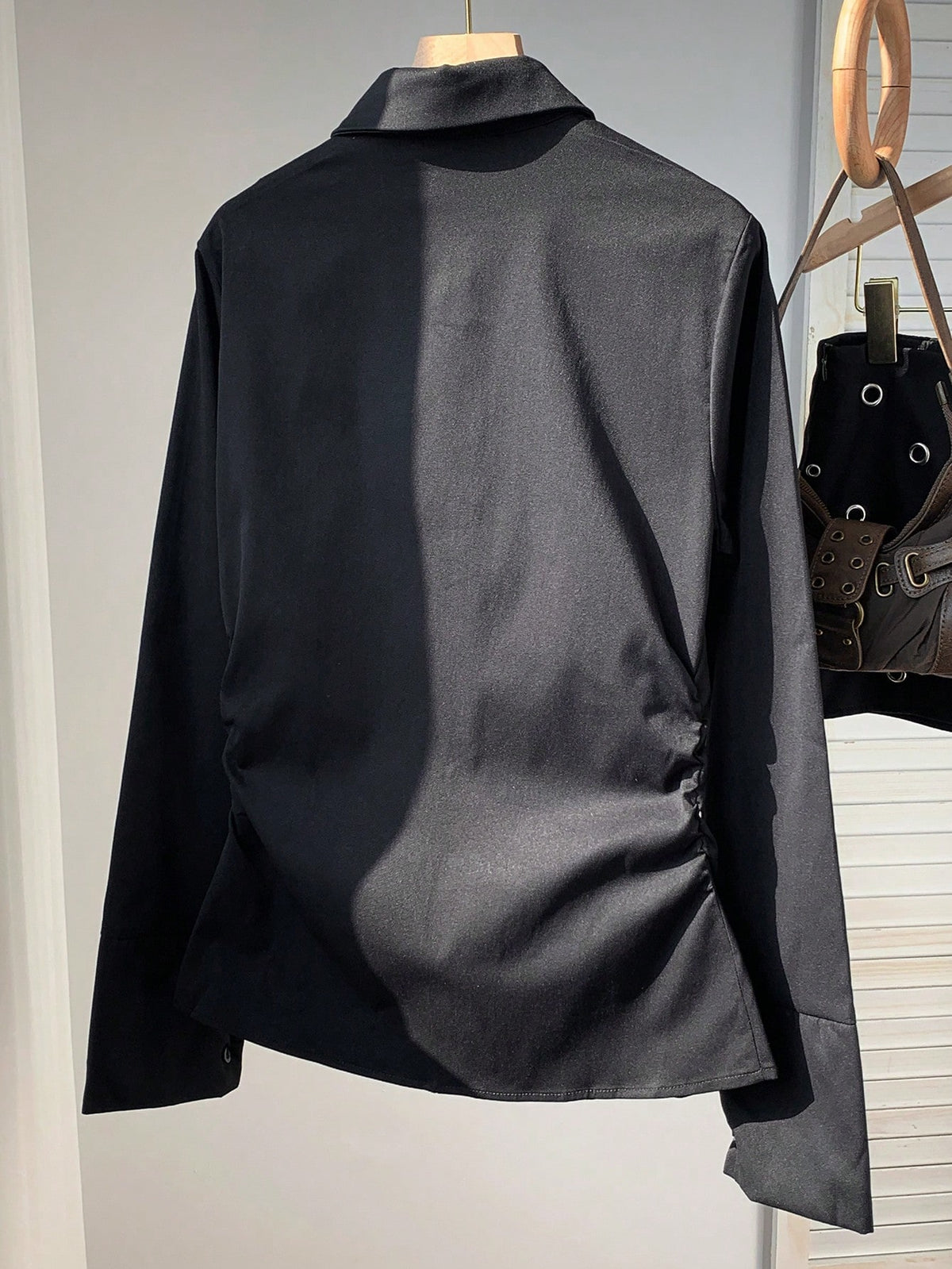 MainGRL Black Casual Waist Cinched Shirt With Folds For Women,Long Sleeve Tops