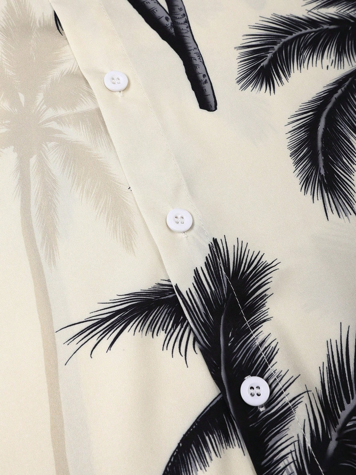Manfinity RSRT Plus Size Men's Coconut Tree Print Single-Breasted Short Sleeve Top And Pocket Shorts Casual Holiday Beach Set