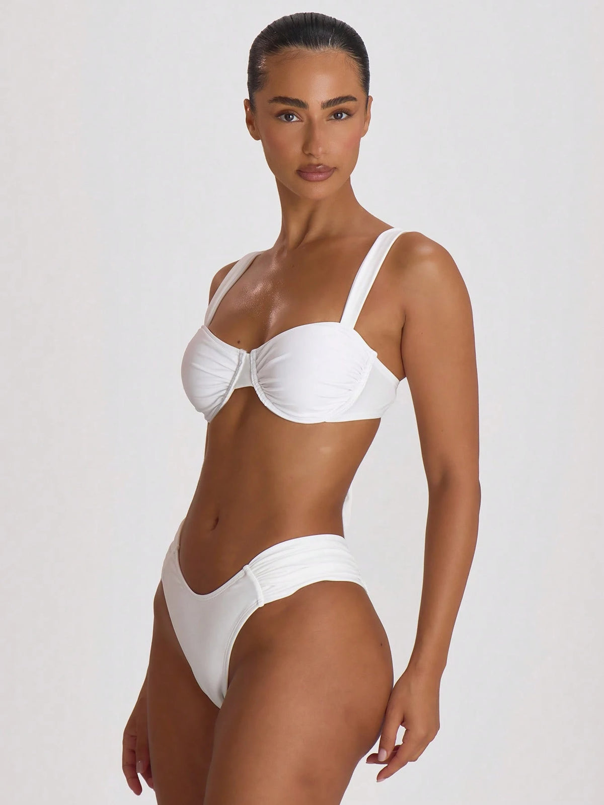 Musera Resort Ruched Side Cheeky Fit Bikini Bottoms Swim Vacation Holiday Summer Travel Beachwear Basics Solid Colour Swimwear Resort Core