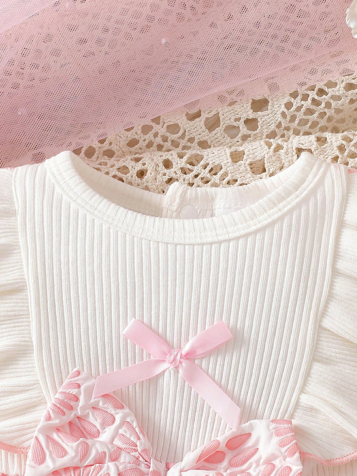 Newborn Baby Girl White Sleeveless Lace Collar Patchwork Pink Bow Dress New Elegant Retro Cute Fabric Comfortable