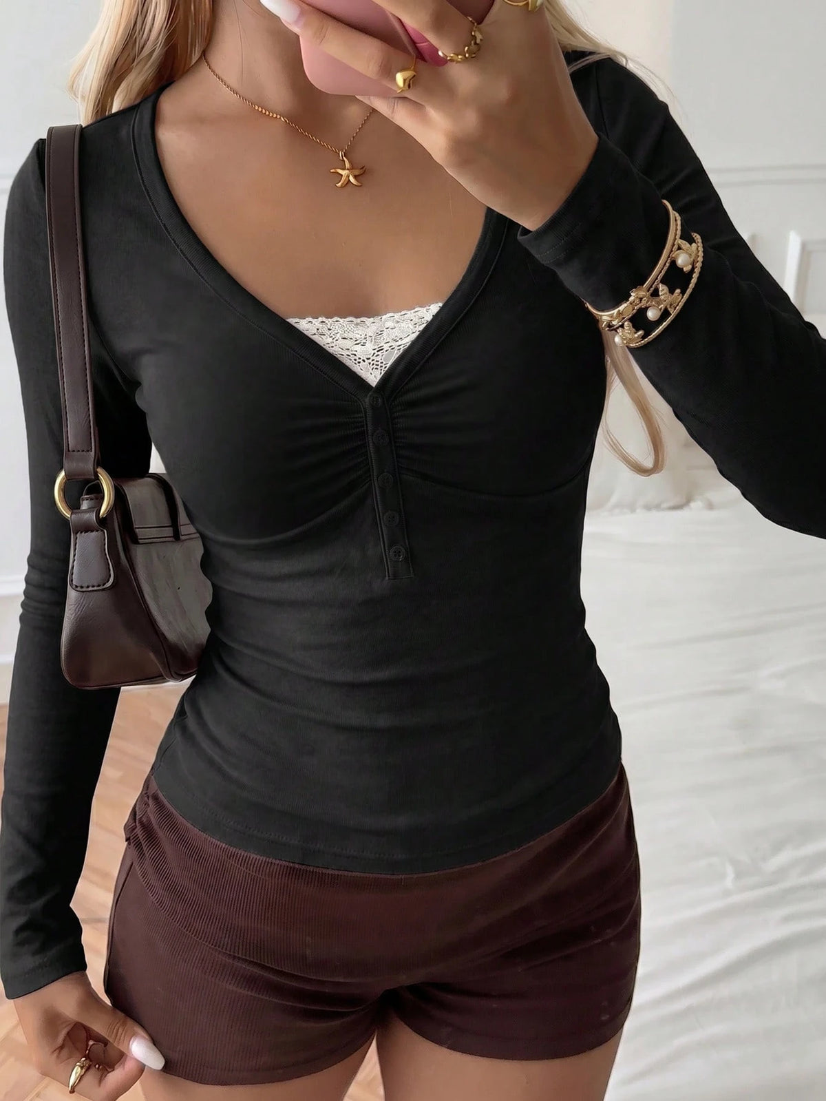 NOIRLYN Women's Y2K Autumn Casual Sexy Solid Color Lace Contrast Slim Fit Long Sleeve V-Neck Top, Suitable For Daily Commute Wear Black