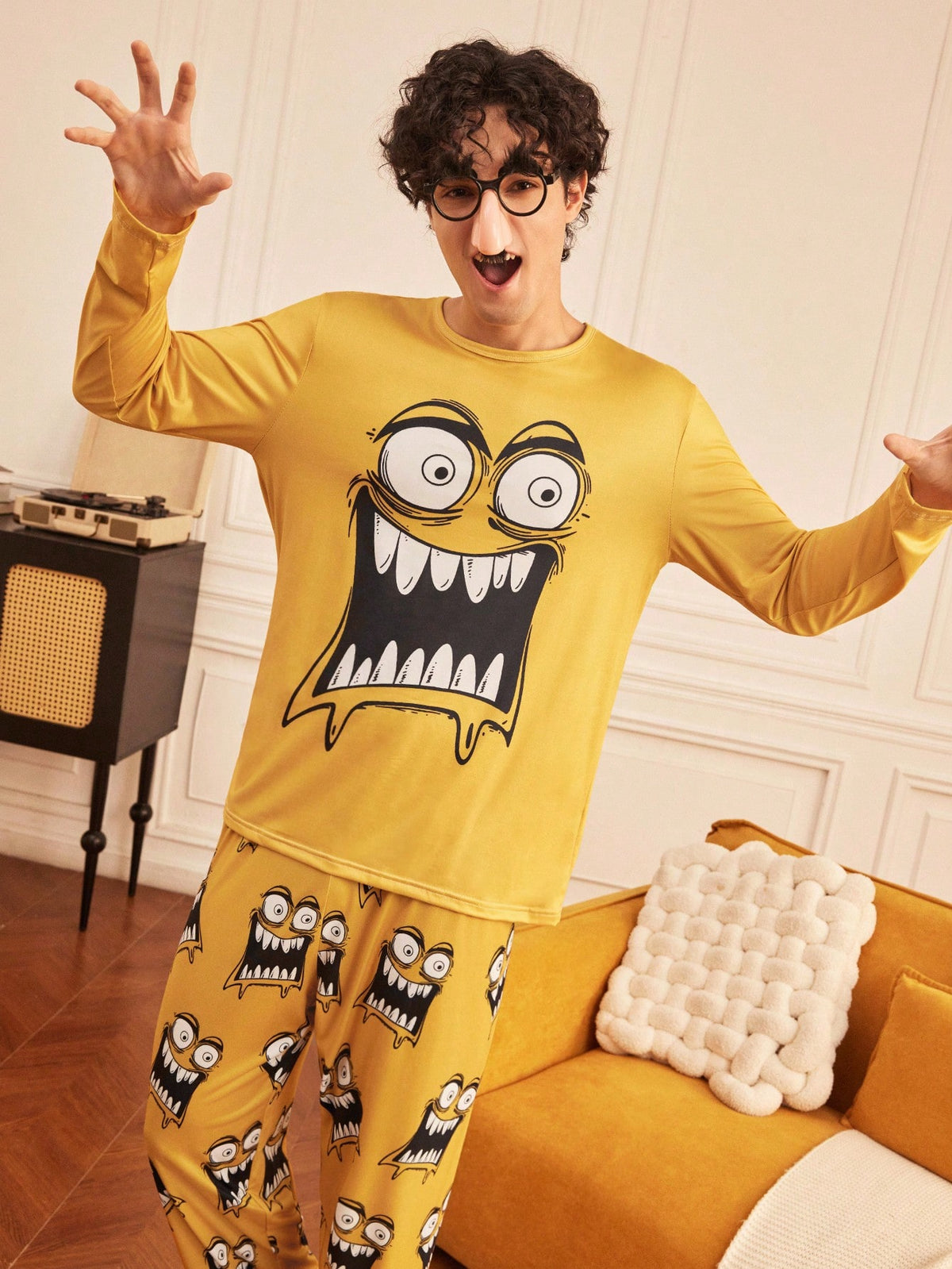 Notgurli Men's Funny Cow & Horse Print Long Sleeve Top And Pants Loungewear Set