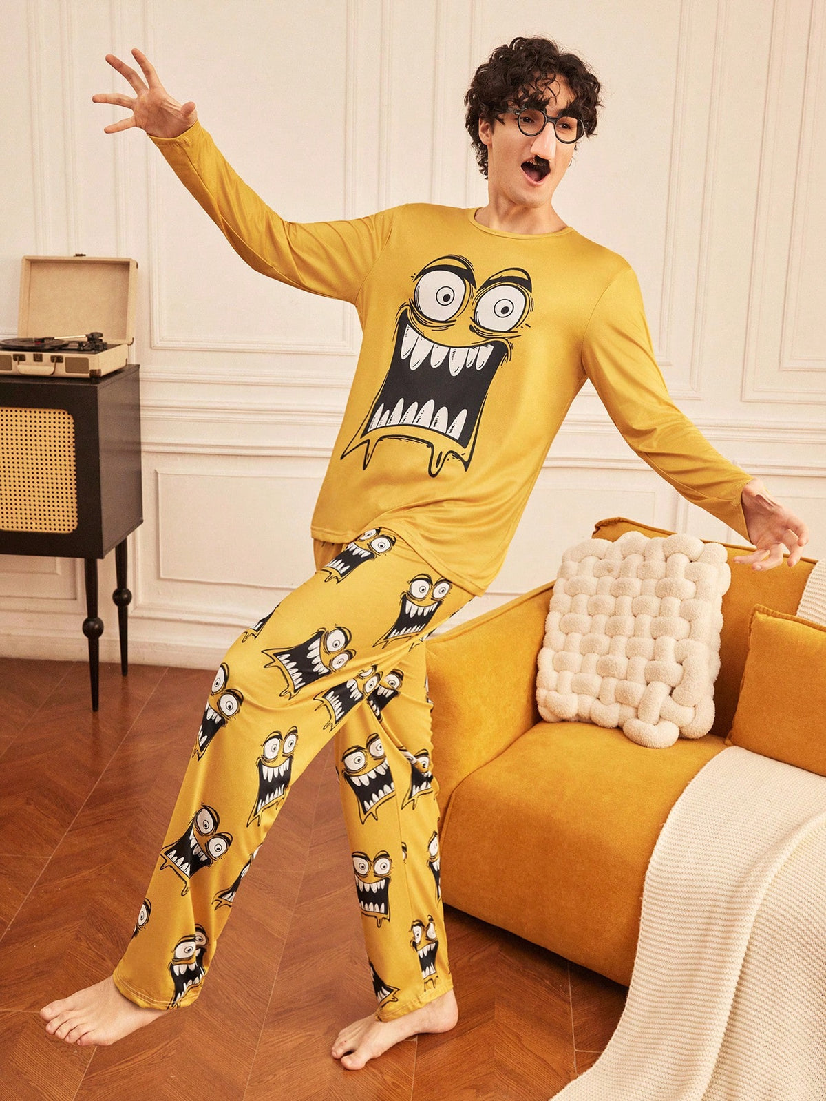 Notgurli Men's Funny Cow & Horse Print Long Sleeve Top And Pants Loungewear Set