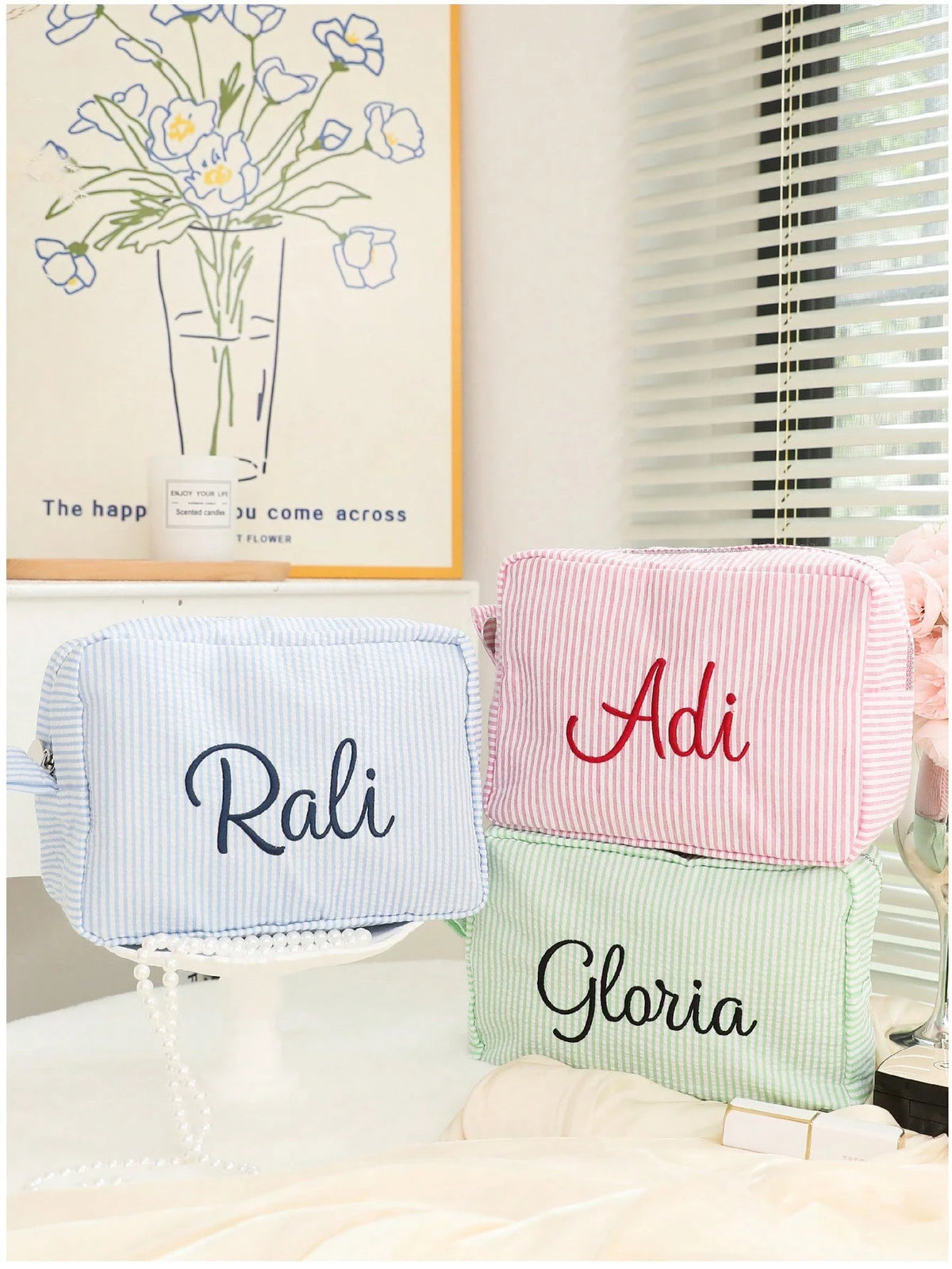 Personalized Bridesmaid Makeup Bag, Large Capacity Cosmetic Bag, Makeup Organizer, Monogrammed Toiletry Bag, Embroidered Make Up Bag, Bridesmaid Gift, Wedding Party, Bridesmaid Proposal Gifts, Christm