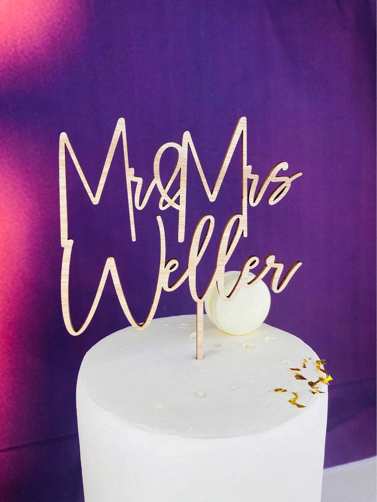Personalized Wedding Mr And Mrs Cake Topper Custom Rustic Wedding Bride & Groom Names Cake Topper Decoration Waterproof, Ornamental Exquisite, Stylish, Fashionable, Vintage Custom Ornamental, Tea Room