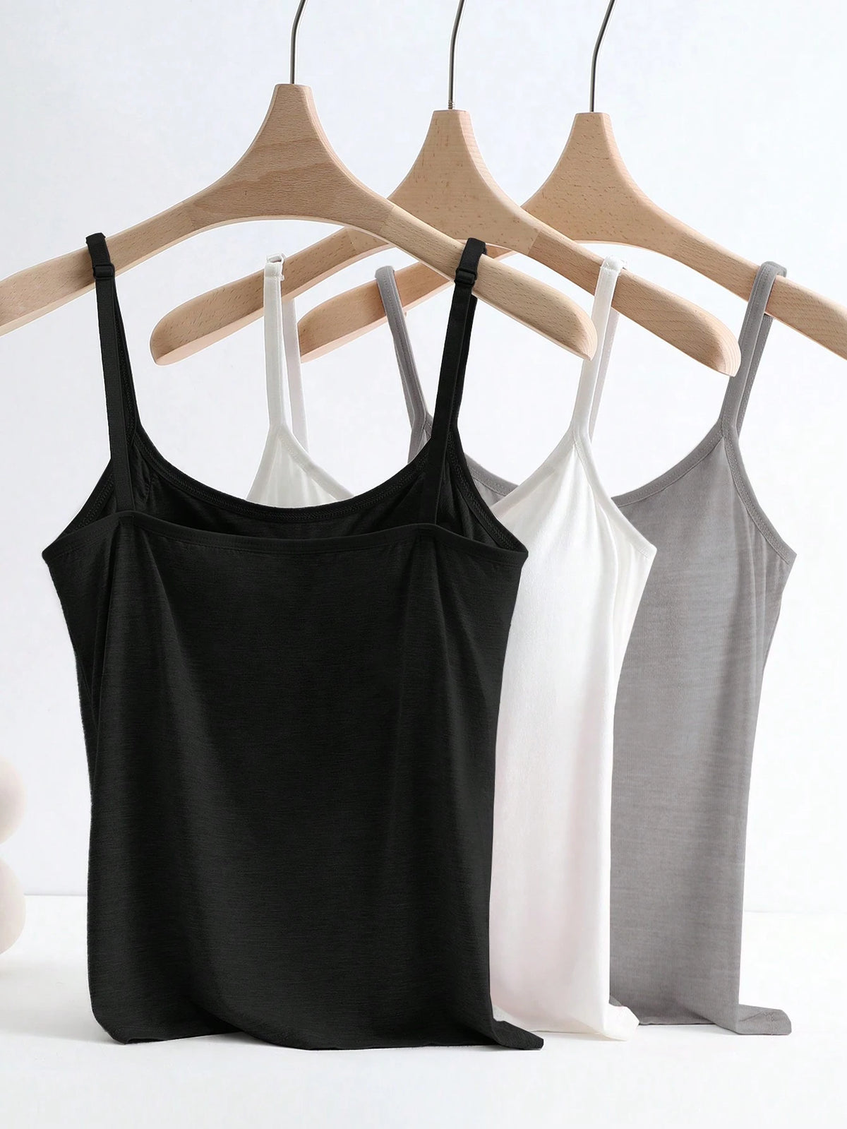 Qadelle Women's Summer Solid Color Padded Casual Cami Top