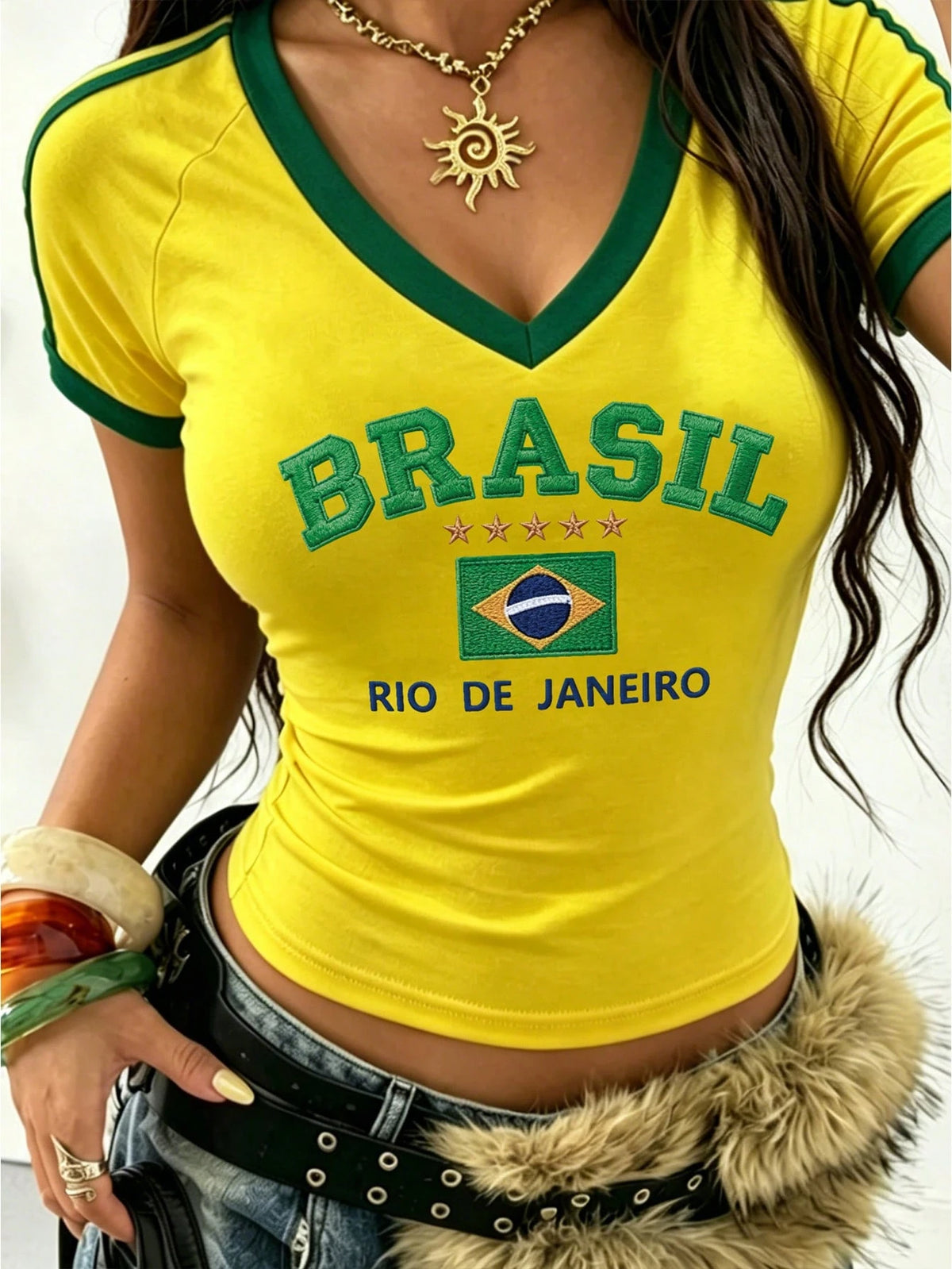 Rovax Women's Y2K Brazil Print Cropped Top, V-Neck Short Sleeve Slim Fit T-Shirt, Vintage "Rio De Janeiro Brazil" Graphic Tee, Perfect For Summer Beach, Casual Wear And Vacation Outfits
