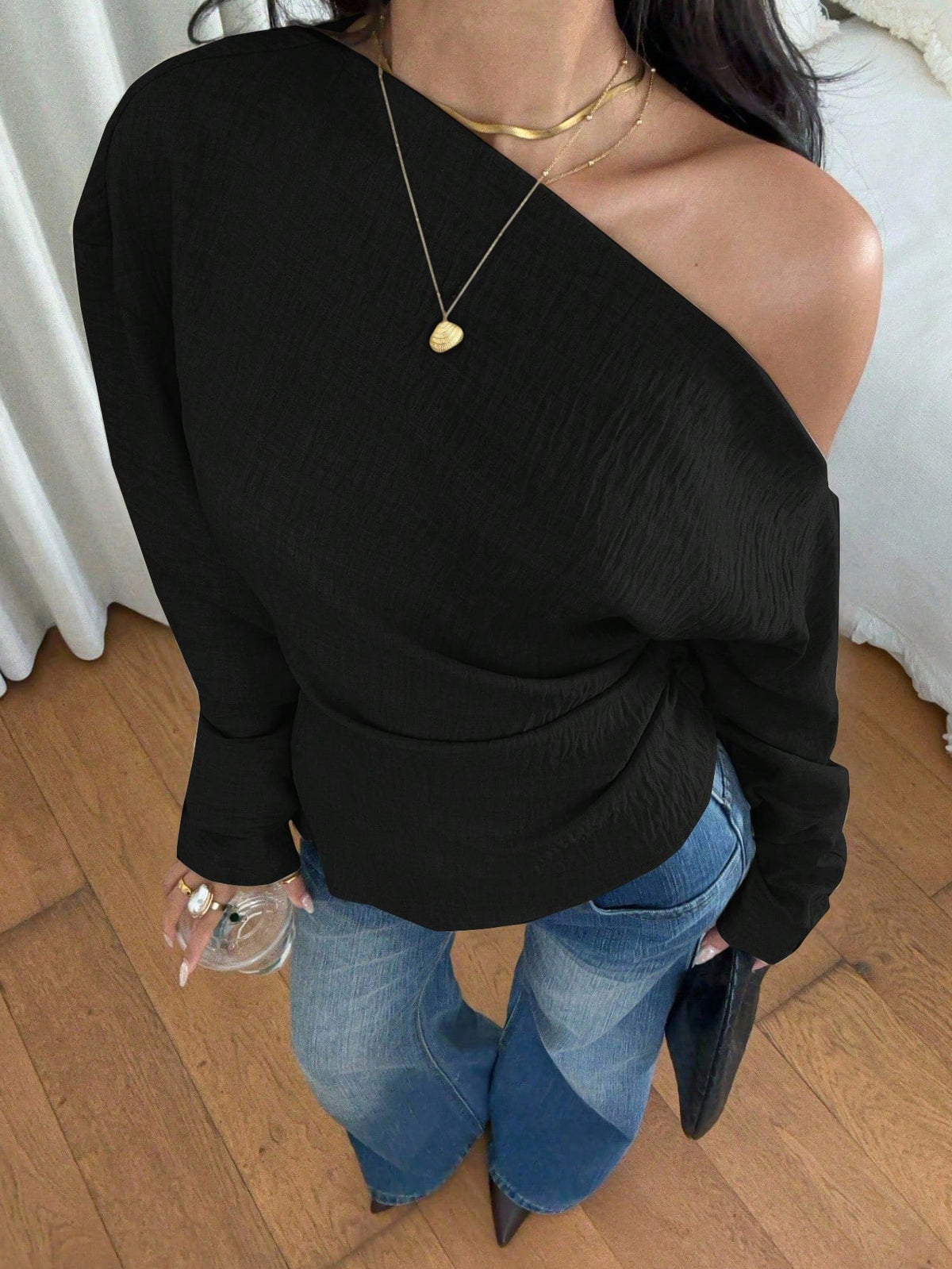 Siren Gaze Light Beige Summer Chic Minimalist Elegant Brunch Date Dinner Women's Asymmetrical Shoulder Linen Shirt Fashionable Solid Color Waist Pleated Tops