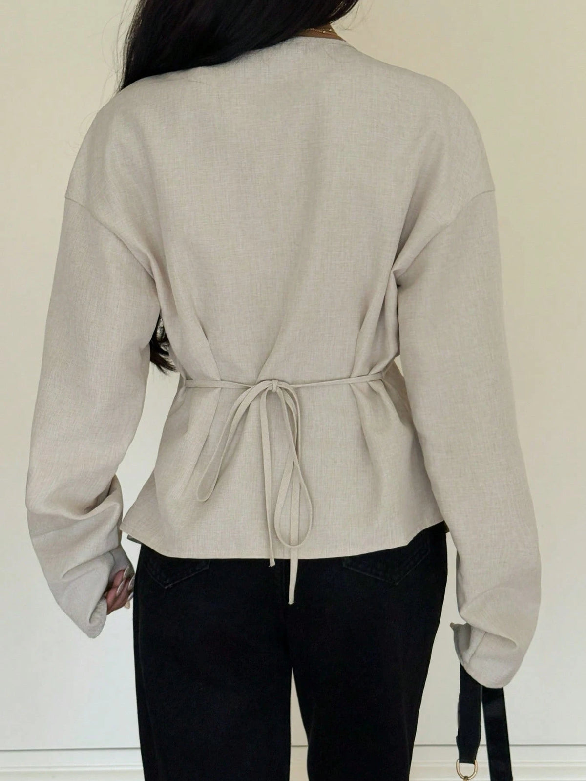 Siren Gaze Women's Elegant Khaki Minimalist Metal Button Decor Long Sleeve Pleated Slim Fit Blouse,Stylish White Shirt For Summer,Work,Fall Clothes,Classy Top