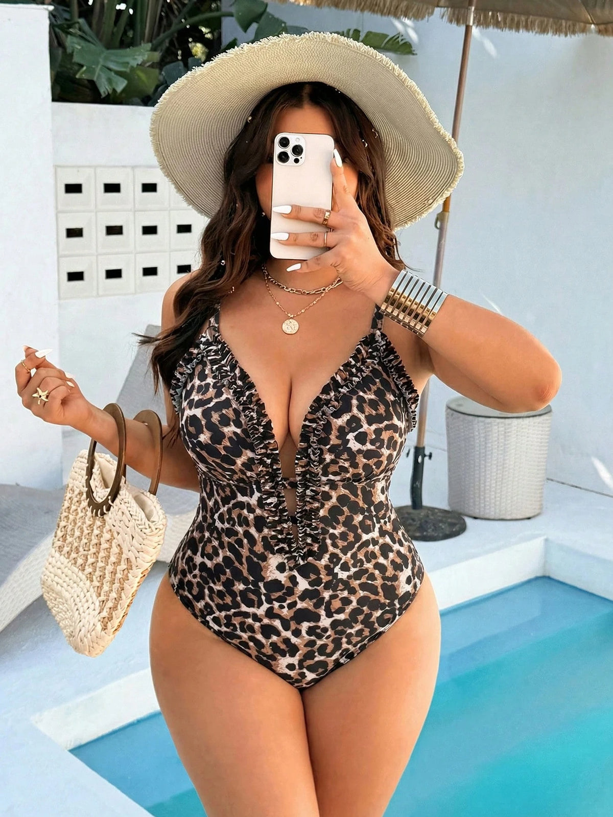 Slaydiva 2026 New Leopard Print Vacation Swimsuit, Ruched One-Piece Swimwear, Suitable For Beach, Resort, And Parties, Plus Size