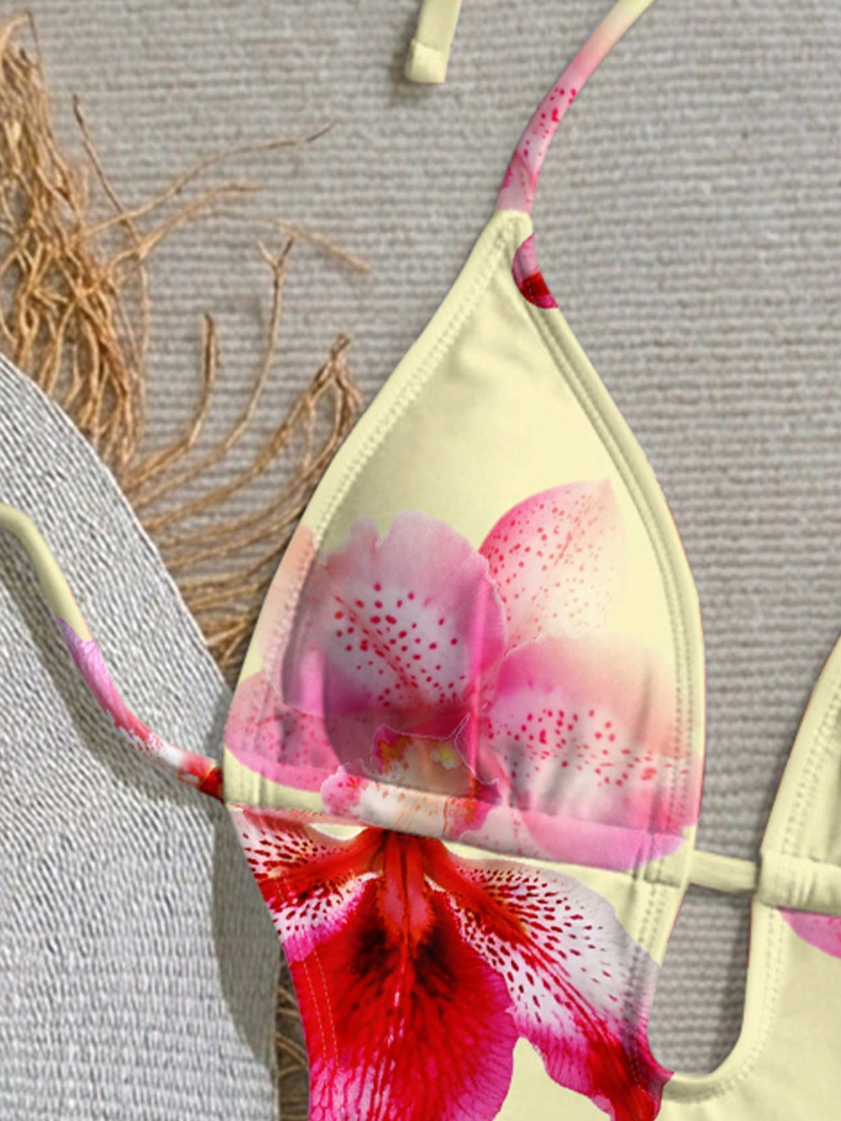 Soleia Women's Yellow Halter Neck Tie Retro Floral Print Swimsuit,Front Hollow Water Drop & Fashionable Summer,Beach,Holiday,Vacation,Casual,Holiday