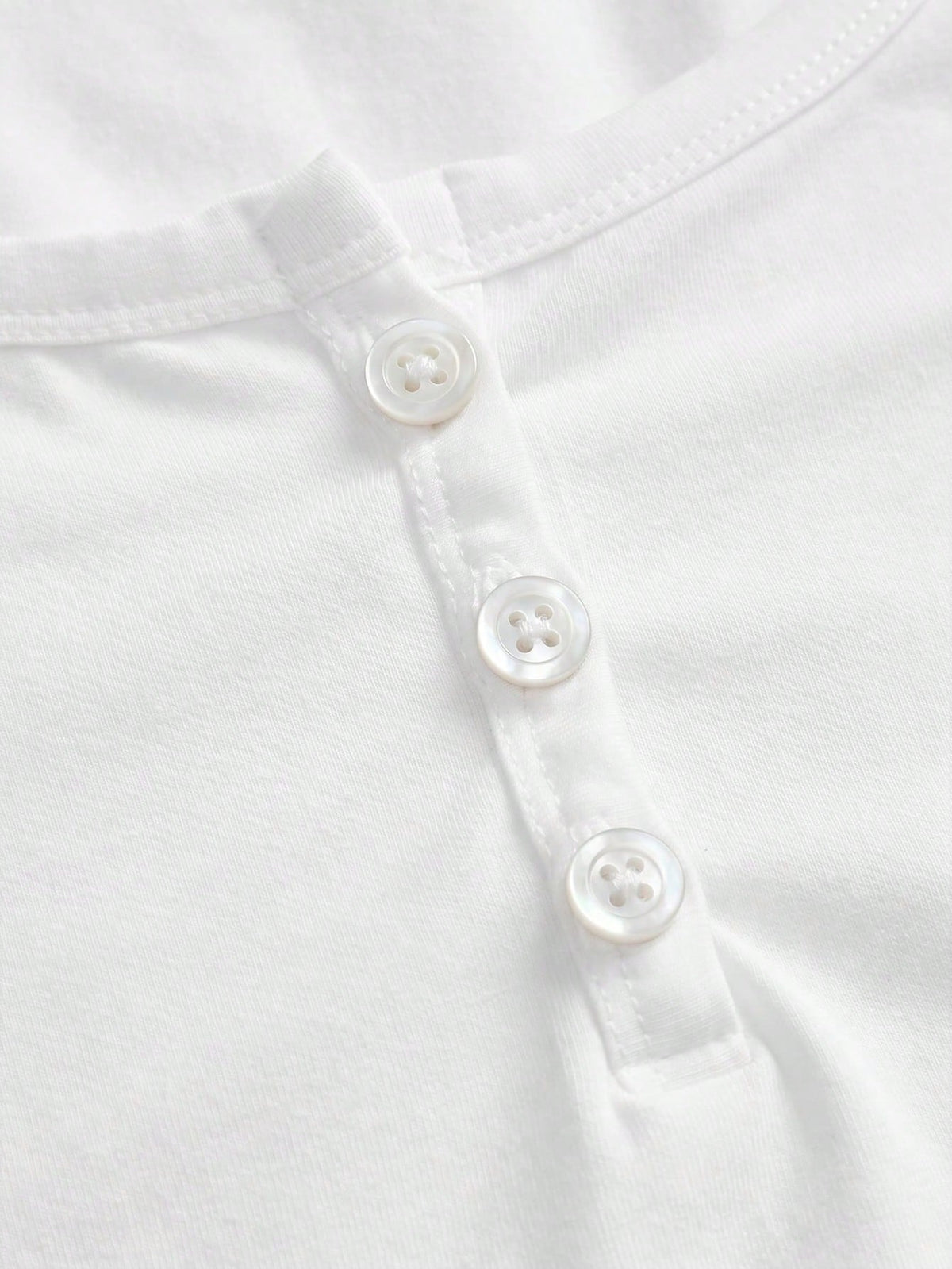 Tseoso 95% Cotton Women's Henley Short Sleeve T-Shirt,All White,Summer,Casual,Everyday Soft Girl Clean Girl Retro Streetwear Top For Sports & Yoga,Club,Gym