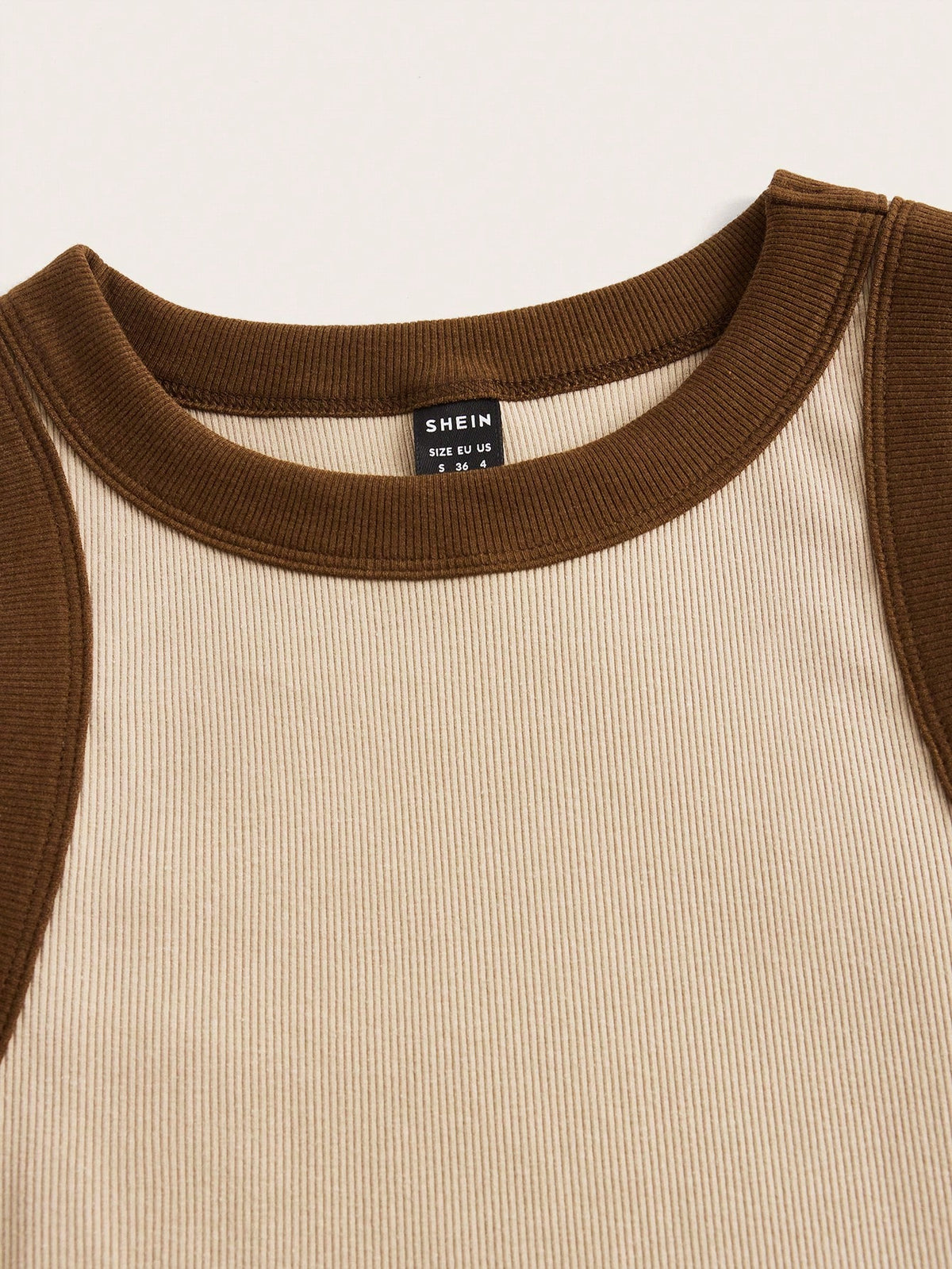 Tseoso Contrast Trim Ribbed Knit Tank Top