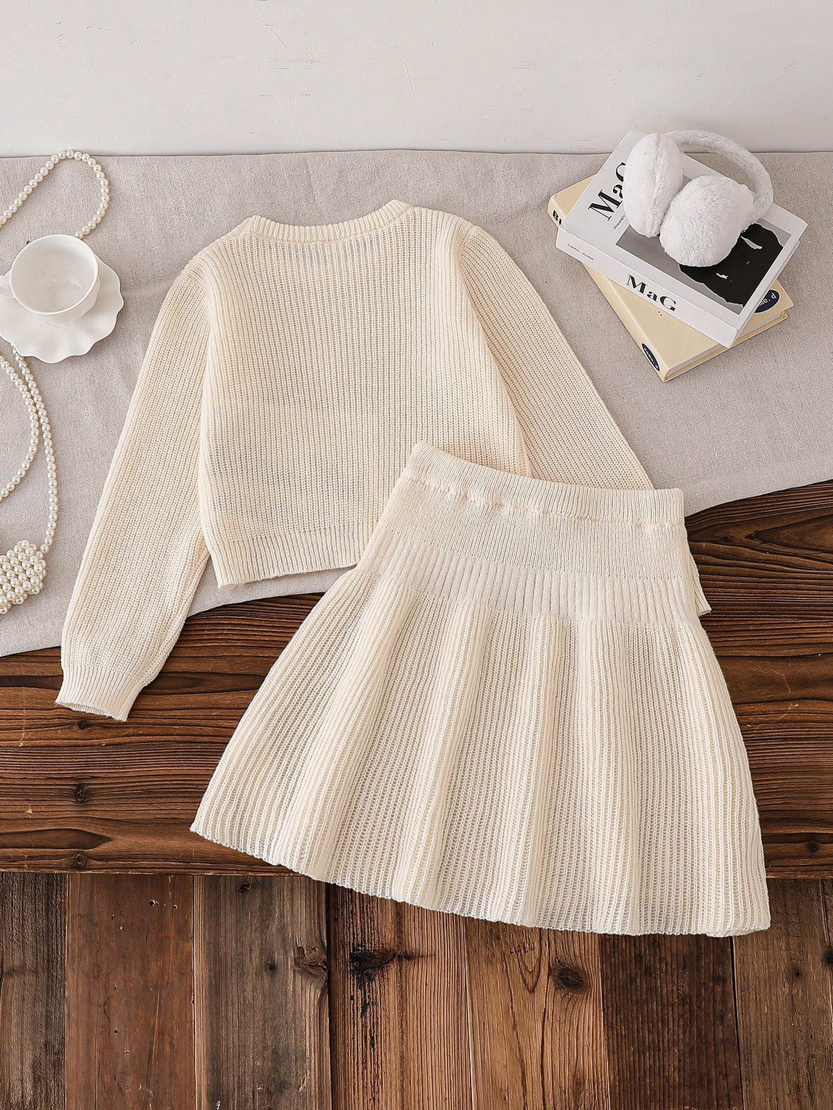 Tween Girl Winter Knit 2 Pieces Set, Cute 3D Bow Sweater With Pleated Skirt, Elegant And Adorable,Suitable For Autumn/Winter Back To School Clothes