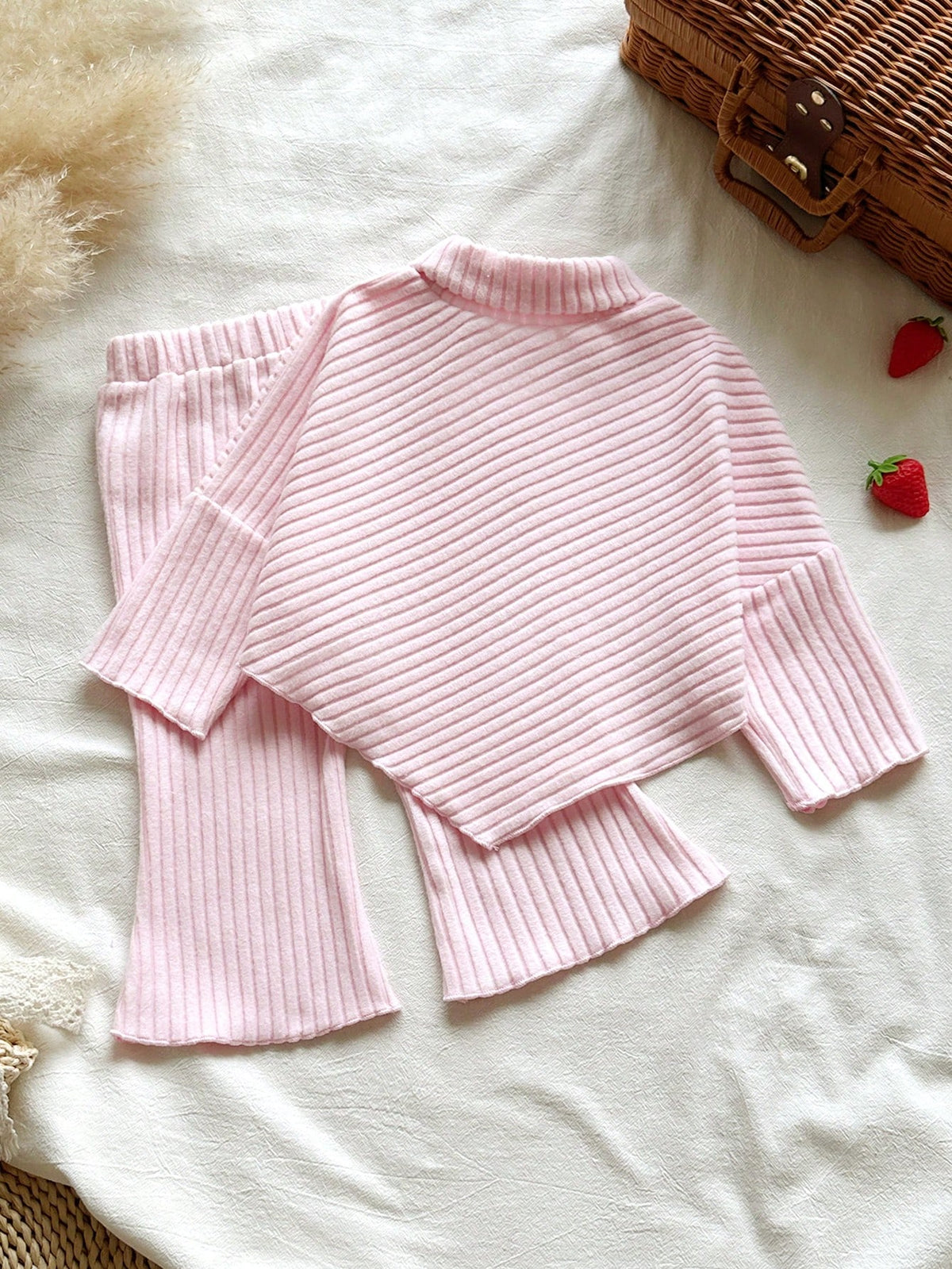 Vintaside Kids Baby Girl 0-3 Years Autumn Embroidered Strawberry Ribbed Knit Long Sleeve Top And Flare Pants Set, Pink, Suitable For Daily Wear, High Neck Casual Everyday Outfit
