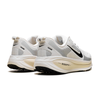 Nike Vomero 18 Summit White Coconut Milk