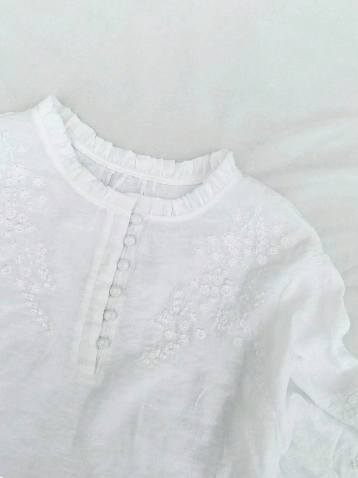 Women's Casual Shirt, Embroidered Loose Bohemian Retro Mid-Sleeve Blouse, Solid Color, Summer/Autumn White Spring