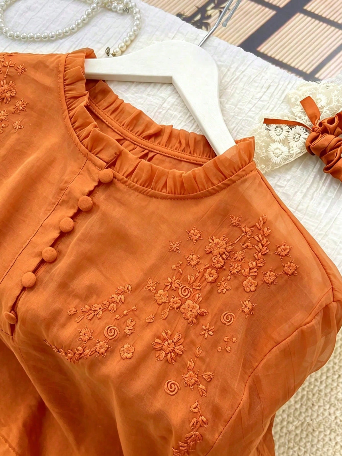 Women's Casual Shirt, Embroidered Loose Bohemian Retro Mid-Sleeve Blouse, Solid Color, Summer/Autumn White Spring