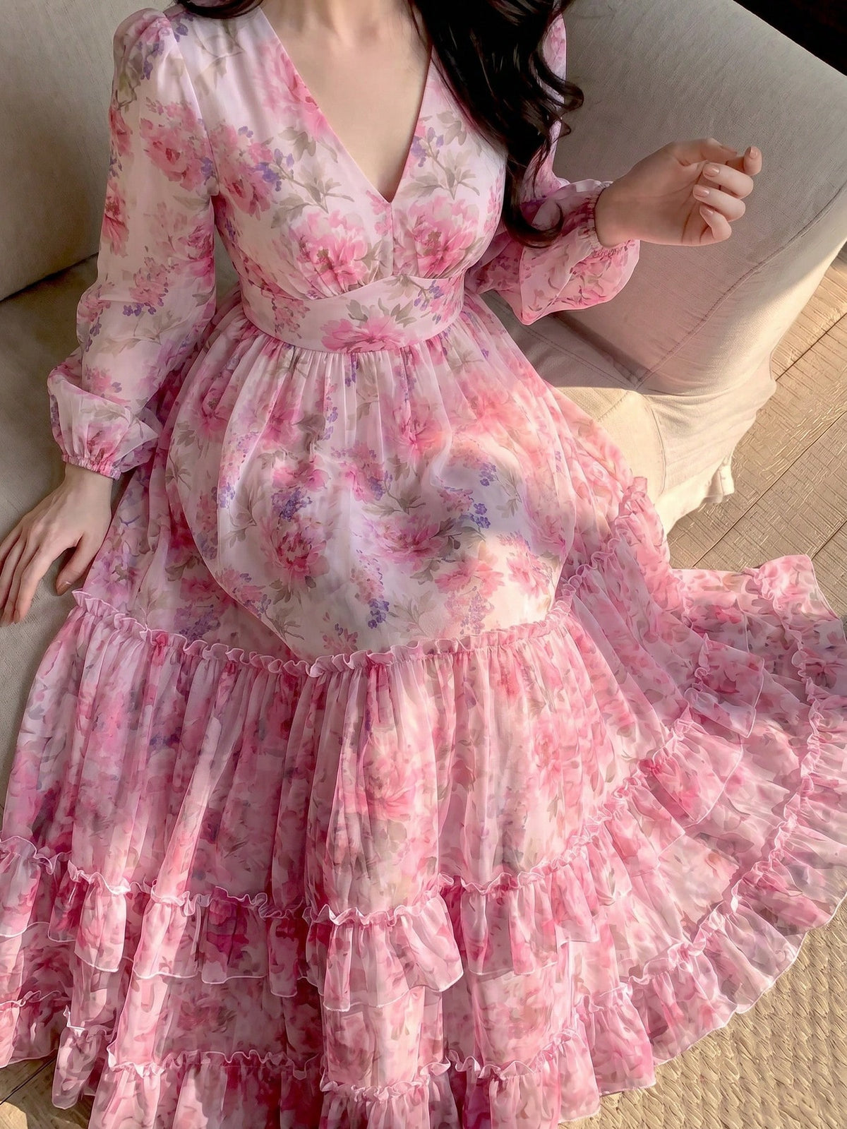 Women's Elegant New V-Neck Modern Romantic Ruffle Layered Floral Print Dress, All-Over Floral Print, Elegant Bohemian Tie Waist Wedding Guest Dress Vacation Pink, Aesthetic