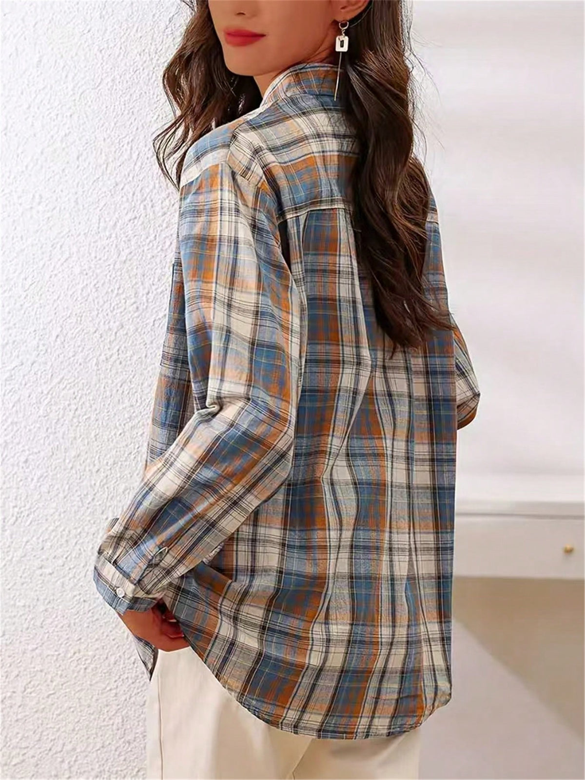 Women's Front Button Long Sleeve Pocket Plaid Minimalist Casual Shirt Random Cut