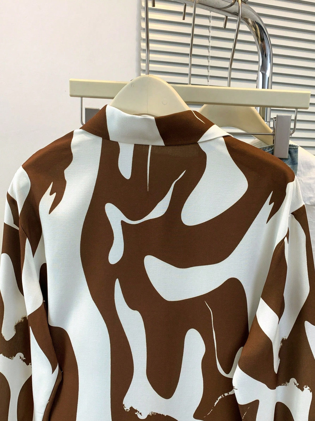 Women's Long Sleeve Abstract Print Shirt Collar Design Blouse, Suitable For Various Occasions Spring Brown
