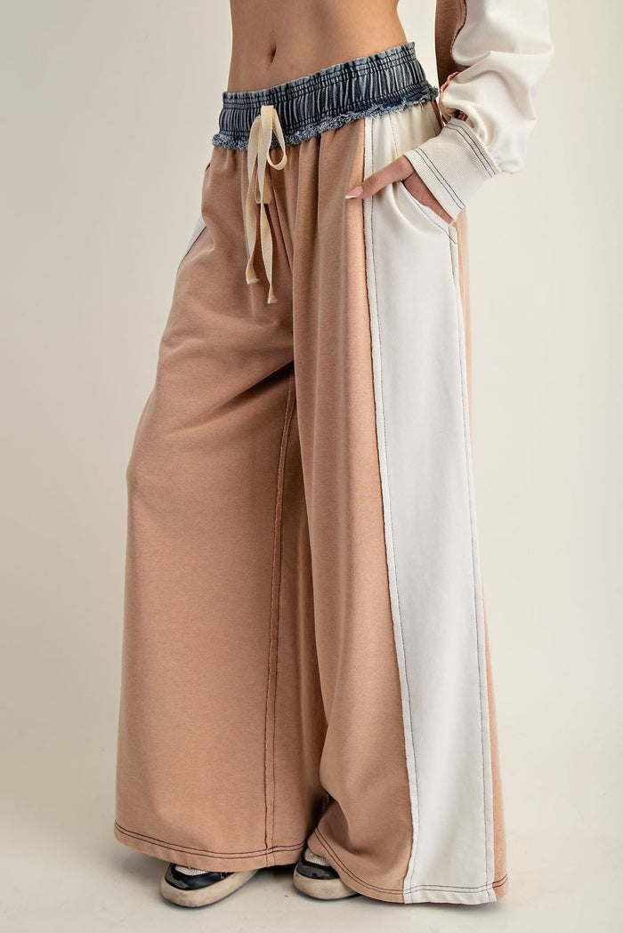 Women's Color Block Denim Drawstring Pants - Red Bean/White