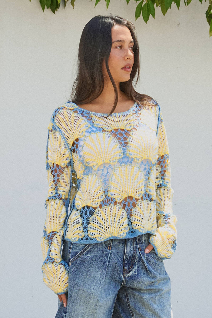 Women's Crochet Lace Seashell Scalloped Knit Top (Final Sale)