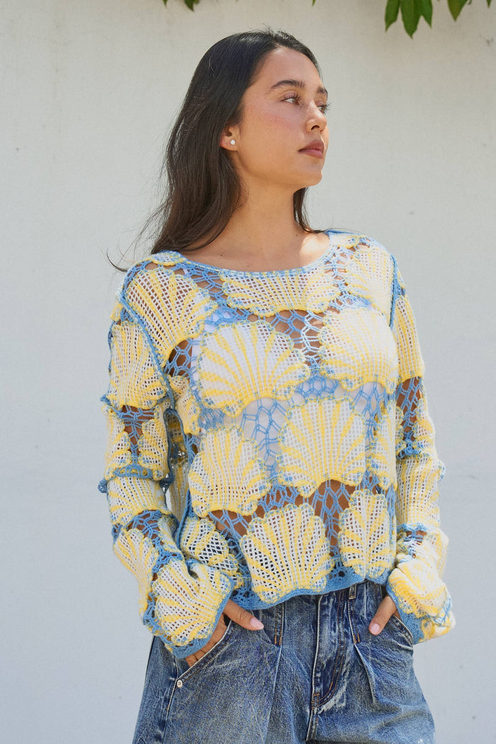 Women's Crochet Lace Seashell Scalloped Knit Top (Final Sale)