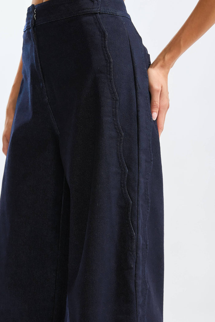 Women's Wide-Leg Stretchy Denim Trousers - Dark Wash