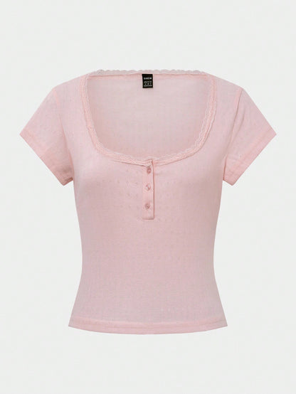 Zavorell Women's Sweet Lace Trim Short Sleeve T-Shirt, Slim Fit, 3-Button Closure, Casual Summer Top
